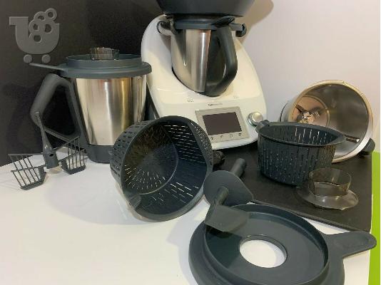 PoulaTo: Thermomix TM5 με αξεσουάρ, Vorwerk
